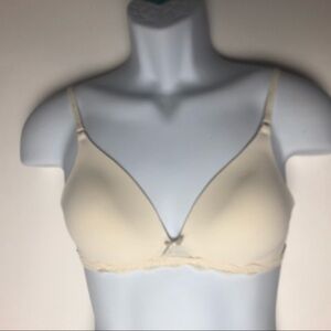 Victoria's‎ Secret White Bra 34B